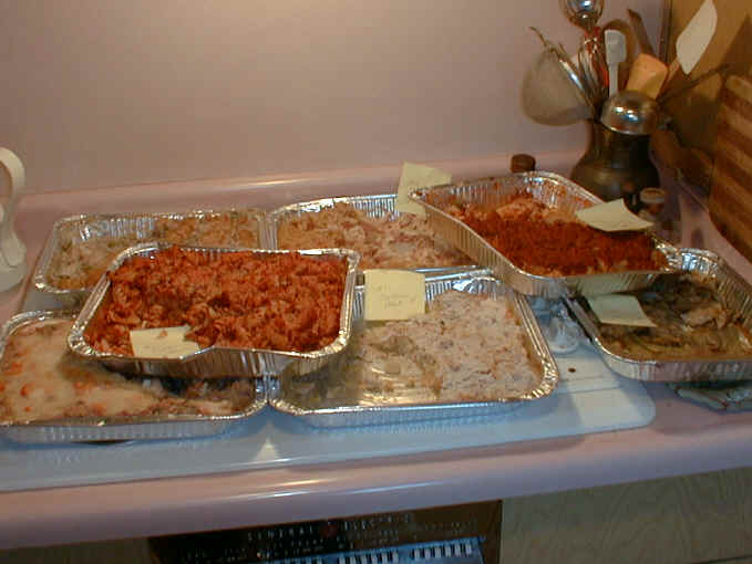 casseroles.jpg (186465 bytes)